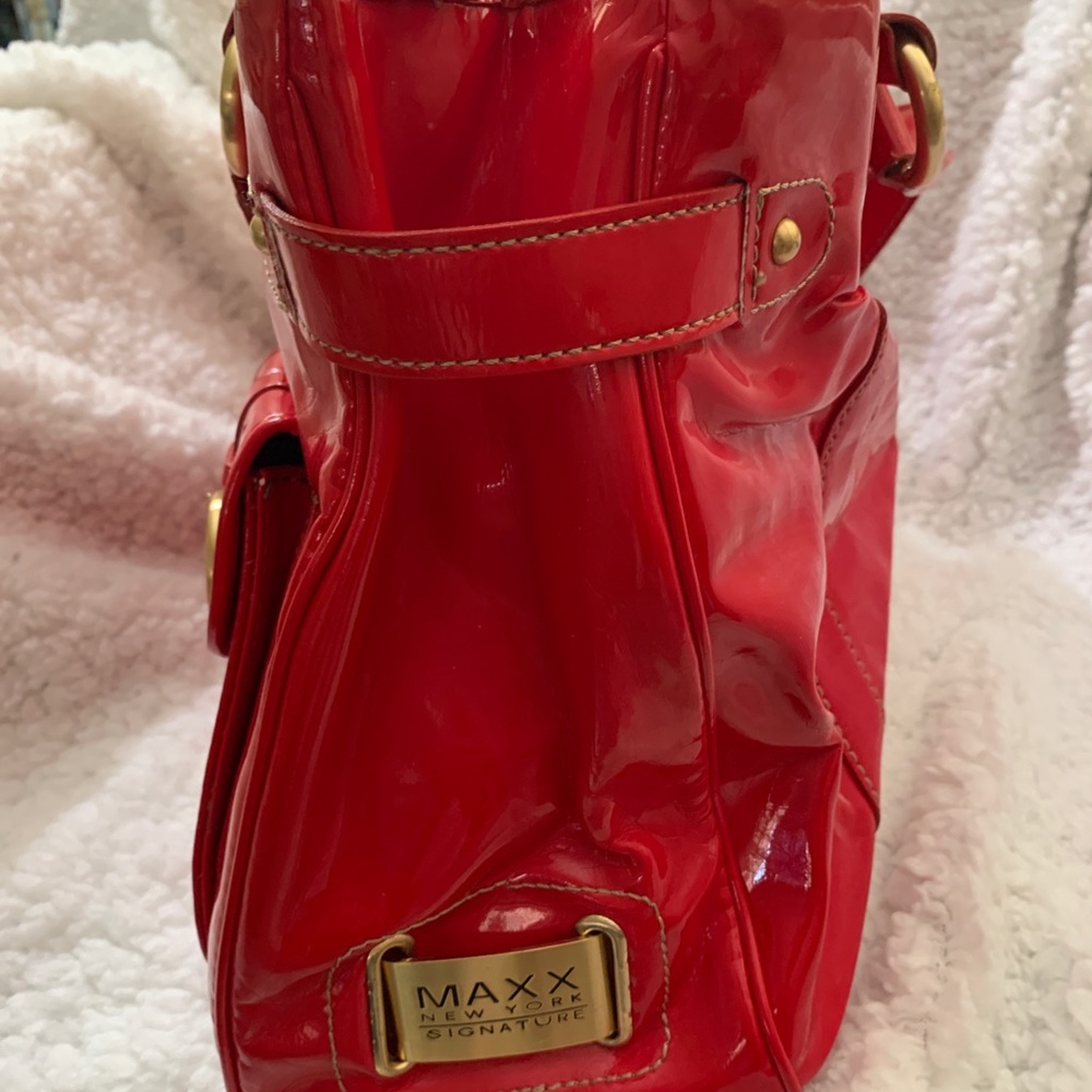 Red hand bag